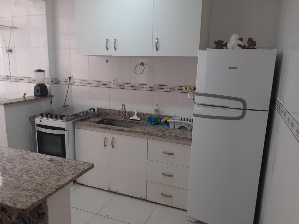 Apartamento Vento E Mar - 2 Quartos Com Sacada Na Quadra Da Praia Do Gonzaga Santos  Eksteriør bilde