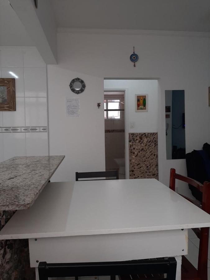 Apartamento Vento E Mar - 2 Quartos Com Sacada Na Quadra Da Praia Do Gonzaga Santos  Eksteriør bilde