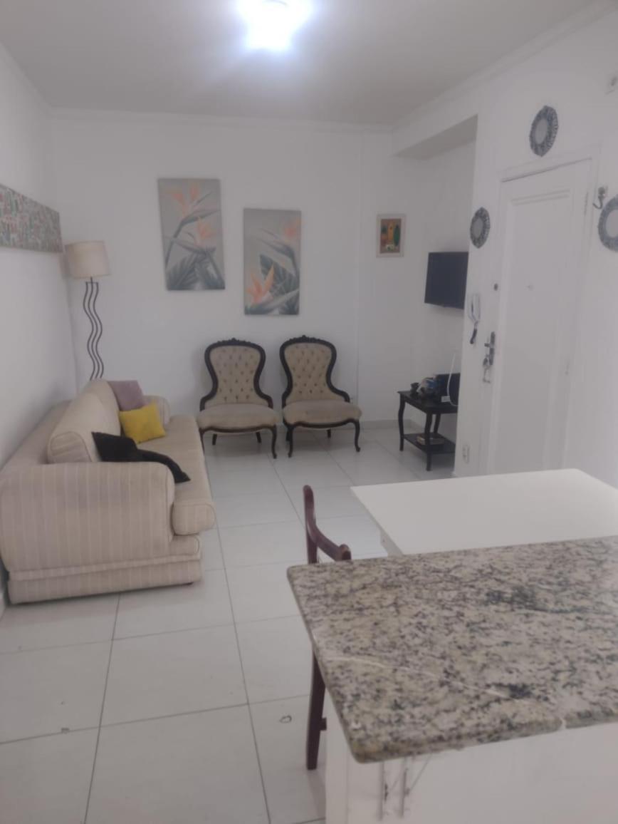 Apartamento Vento E Mar - 2 Quartos Com Sacada Na Quadra Da Praia Do Gonzaga Santos  Eksteriør bilde