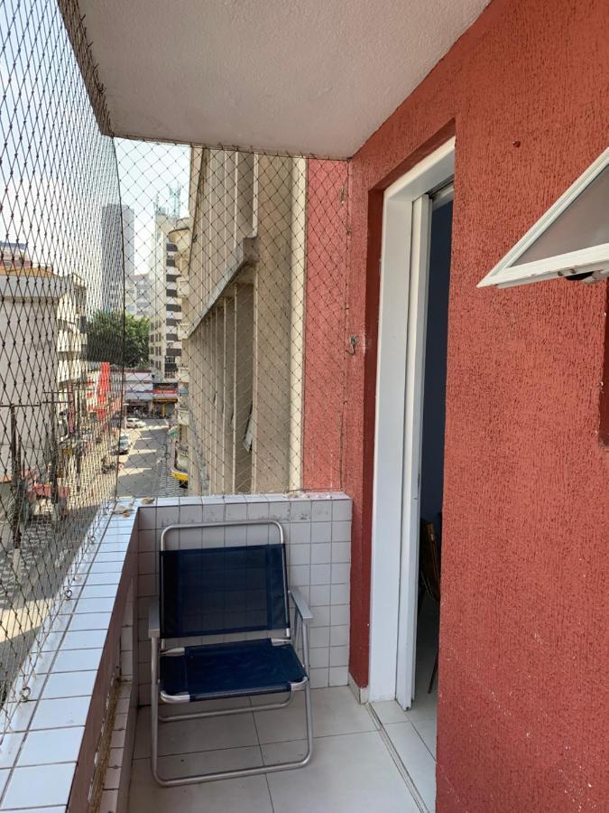 Apartamento Vento E Mar - 2 Quartos Com Sacada Na Quadra Da Praia Do Gonzaga Santos  Eksteriør bilde